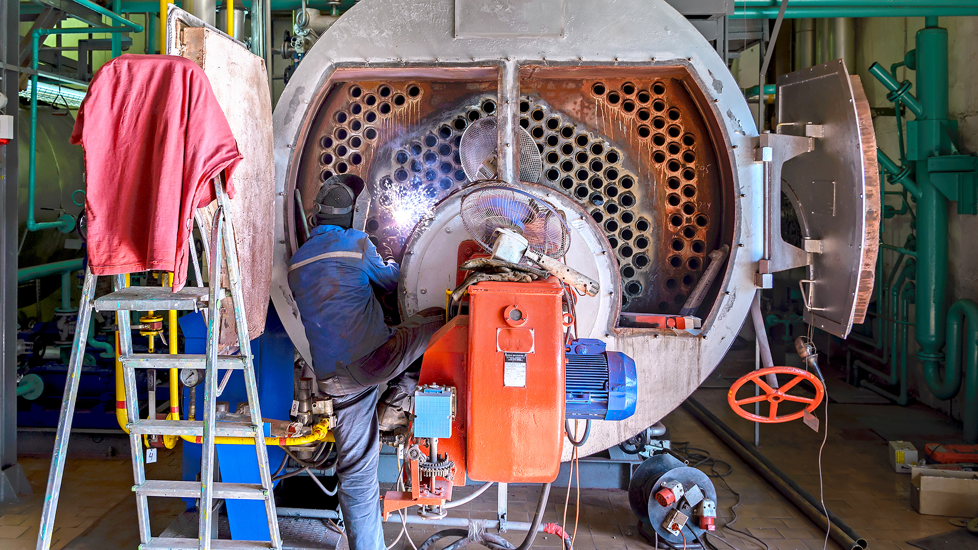 273-04 - Inspecting the Waterside of a Boiler - HSI
